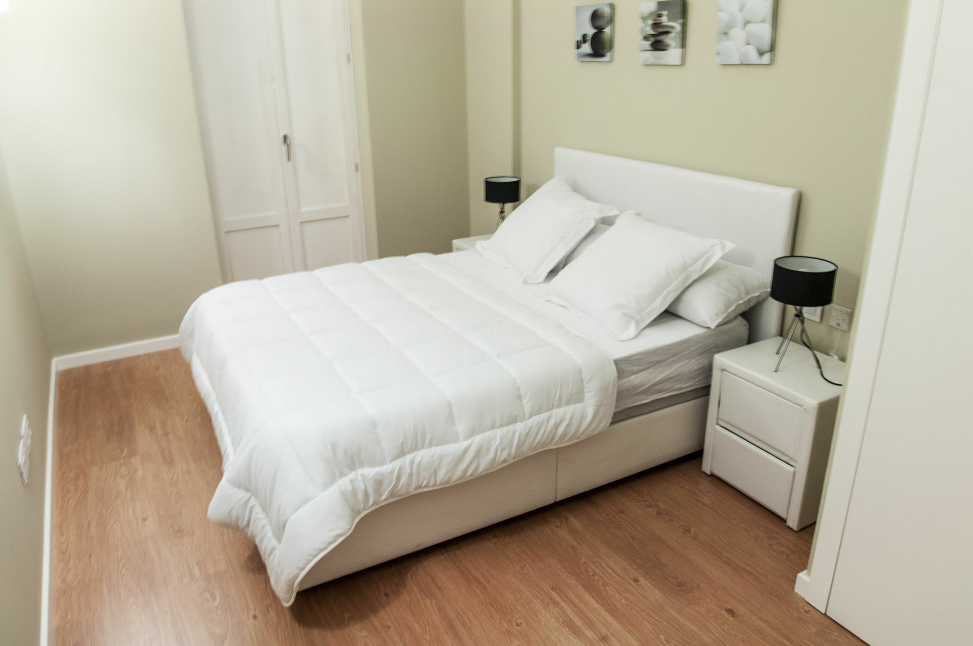 Premium Apartments Валенсия Екстериор снимка
